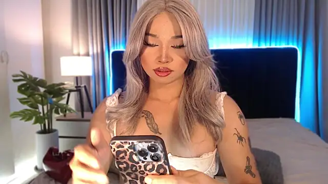 Irresistible_iris webcam