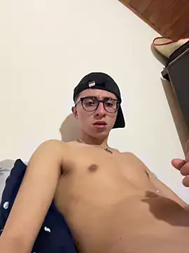 CamiRojas_boy webcam