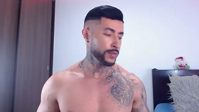 andrea_de_lucaa webcam