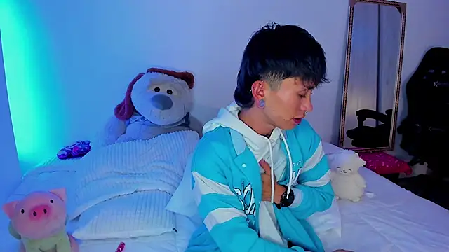 juniior_2311_ webcam