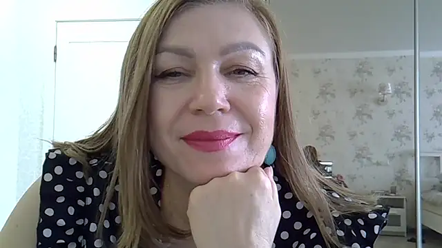 alexandra-rosee - Alexandra-Rosee's free webcam - UK Sex Cams