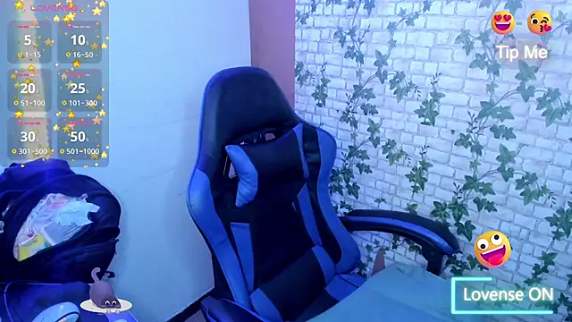 miaboobs__ - MIABOOBS__'s free webcam