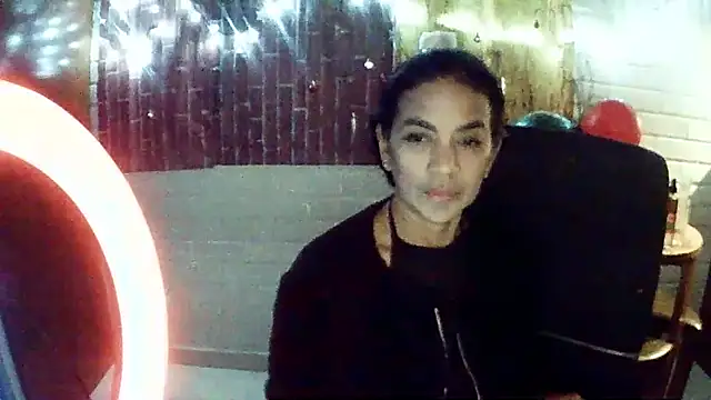 miiavelasquez - MiiaVelasquez's free webcam