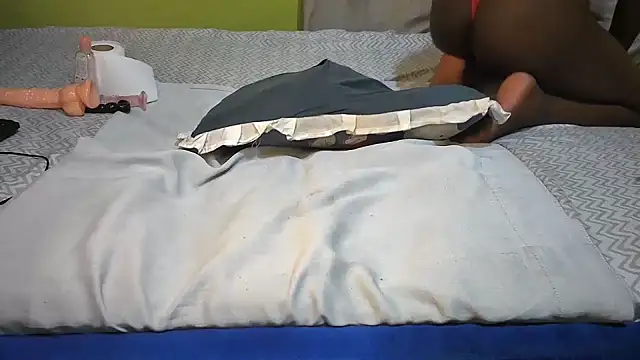 sweet-berry_ - Sweet-Berry_'s free webcam