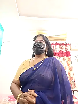 Webcam Model (tamil-aunt)  is live.Free join now!