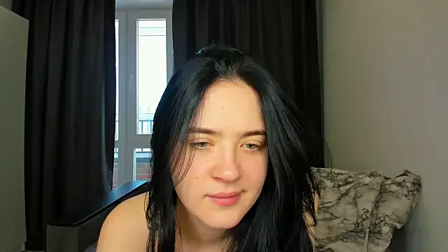 Minx_Night_CityXq webcam