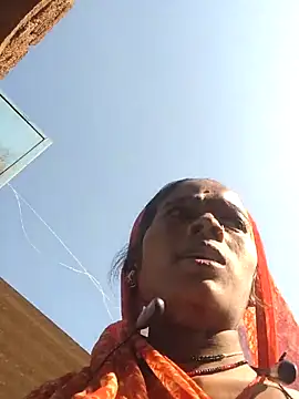 co_punam - Co_punam's free webcam