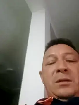 luchoarr live cam screenshot male on Tip.show – Interactive Live Cam Shows