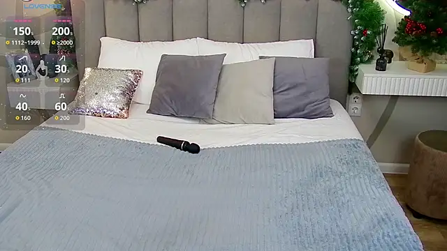 WoW__JuliaBlonde webcam