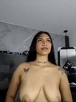 Scaarleth-5 Live Webcam on Stripchat