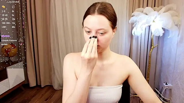 n0_nude (F young) - top above