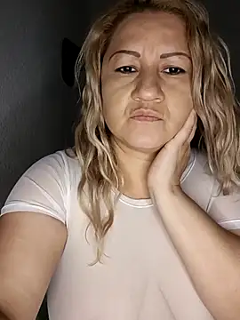 karoline_milf_hot - Karoline_milf_hot's free webcam