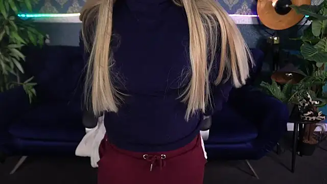 amellymilly - AmellyMilly's free webcam