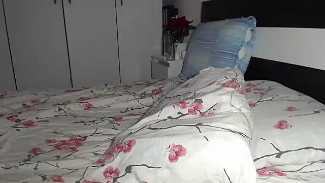 petite_danielle webcam