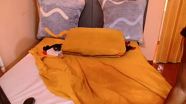 lunasexyxx - LunasexyXx's free webcam