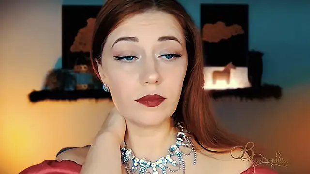 missbeverlymills - MissBeverlyMills's free webcam