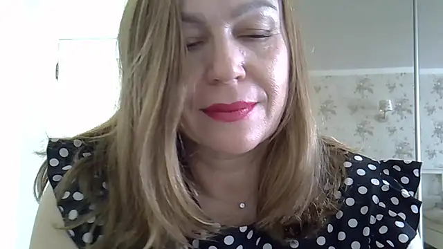 Alexandra-Rosee webcam