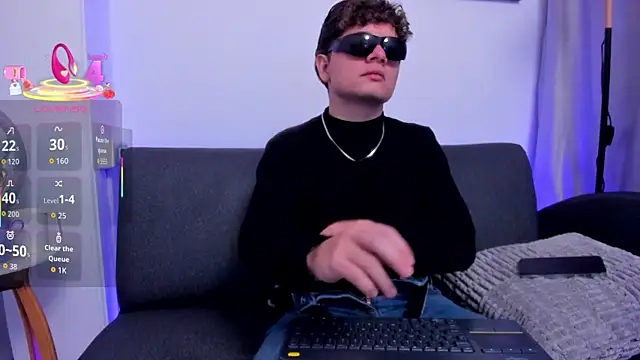 leoo_miller (M young) - masturbation pov