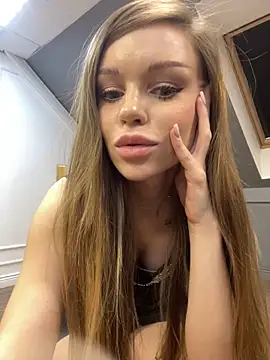 marilynnova - MarilynNova's free webcam