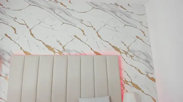 valery_thompsson webcam