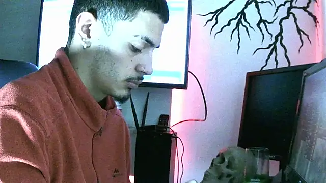 kai_storm420 (M young) - me chupo un dedo