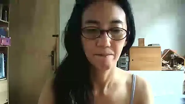 dj_kitty - DJ_Kitty's free webcam