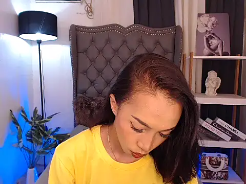 Sweet_kittyxx webcam