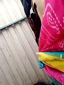 harinisree - Harinisree's free webcam