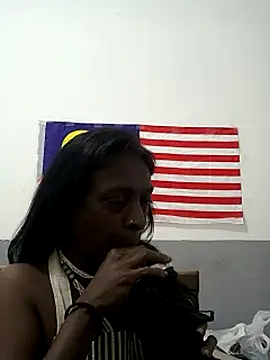 mamakarma1403 webcam