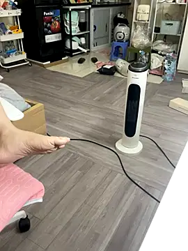 Mina048 webcam