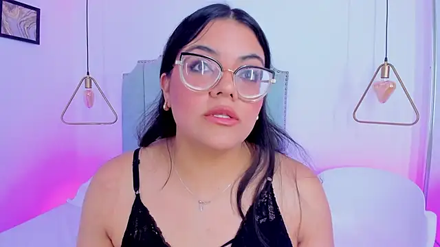 ScarlettWhitmore webcam