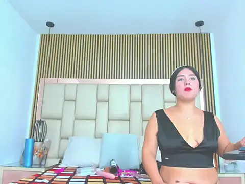 hannaandcherri (Ask my age) - get naked+fuck pussy x2