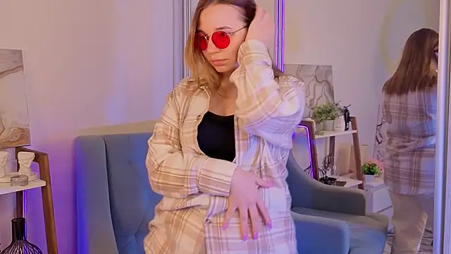 DorlaKavadias webcam