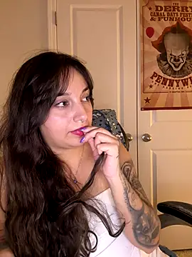 charmingmaddie - CharmingMaddie's free webcam