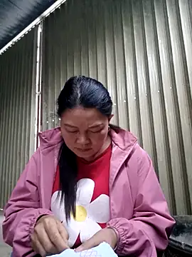 yoowwmr - Yoowwmr's free webcam - UK Sex Cams