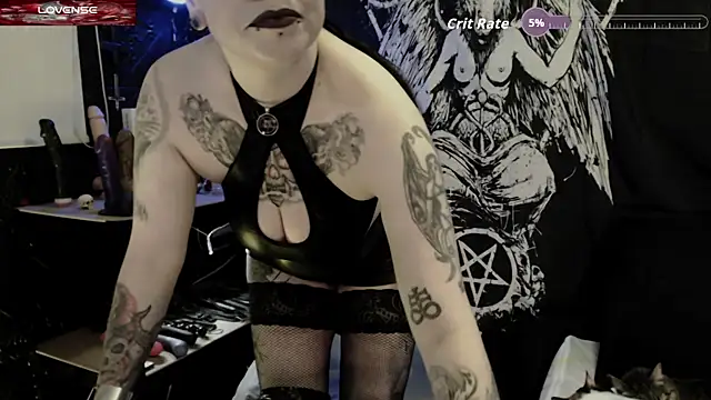 Evil_Queen_666 webcam