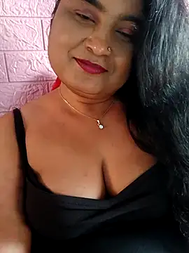 hornyriyanka - Hornyriyanka's free webcam