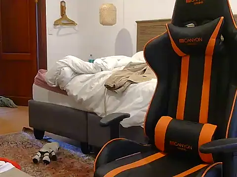 TroyDieselXXX webcam