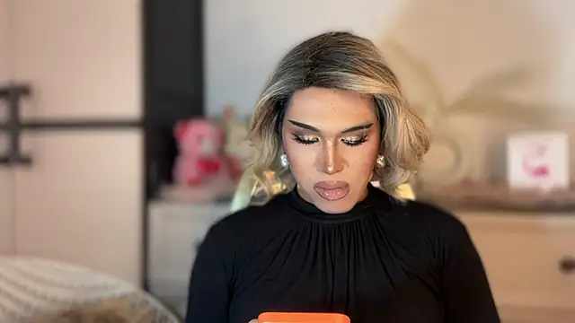 Barbara-Sprouse webcam