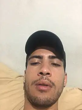 garotobsb - Garotobsb's free webcam - UK Sex Cams