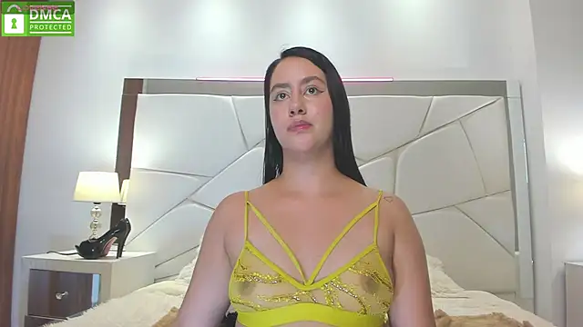 Natasha_Kiim_ webcam