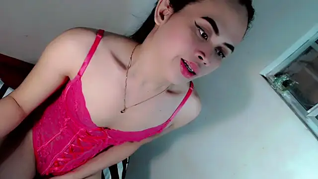 slutty_afina webcam