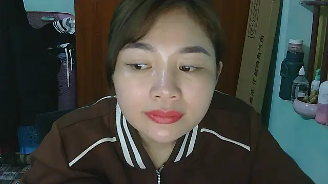 uhem112 - Uhem112's free webcam