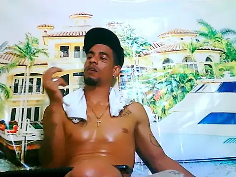 IndianMuscle69 webcam