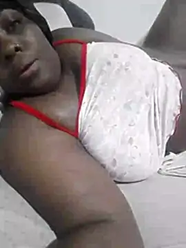 ebony_NeighborMoans webcam