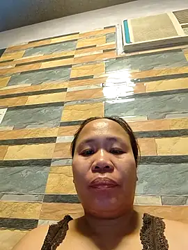 squirtshantal webcam