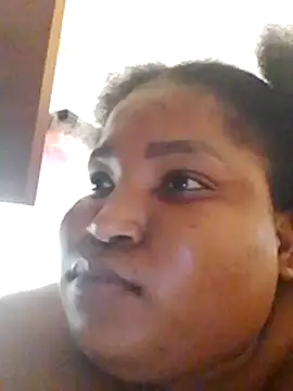 MassiveBoobsxxxx webcam