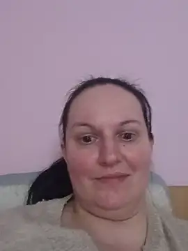 BustyLadyAlma webcam