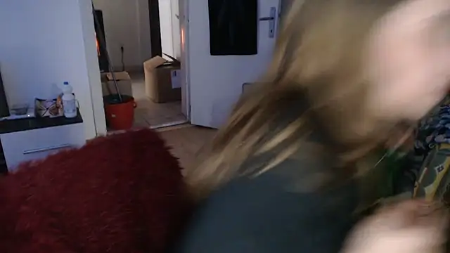 aliens4twenty - Aliens4twenty's free webcam