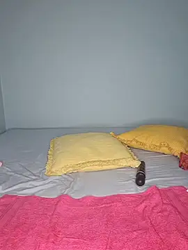 CertifiedhottieXOXO webcam